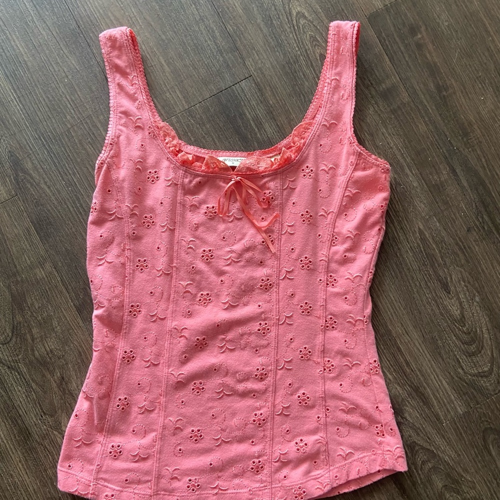 Eyelet tank top